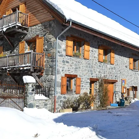Bed & Breakfast La Cle Des Bois 3*