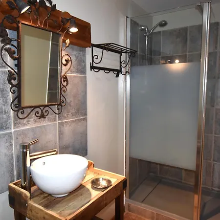 La Clé Des Bois Bed and breakfast 3*