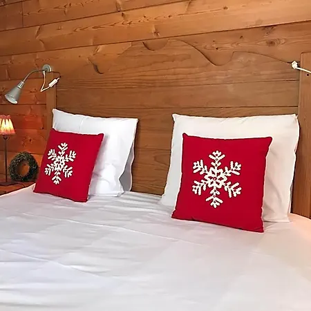 Bed & Breakfast La Cle Des Bois 3*