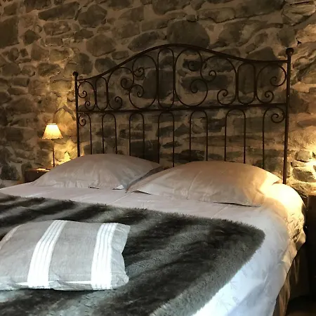 Couette-café La Clé Des Bois 3*