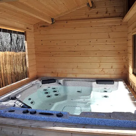 Bed and breakfast La Clé Des Bois 3*