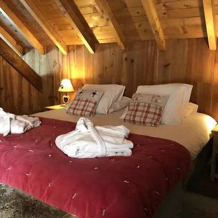 Couette-café La Clé Des Bois 3*