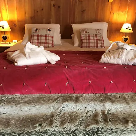Bed & Breakfast La Cle Des Bois 3*